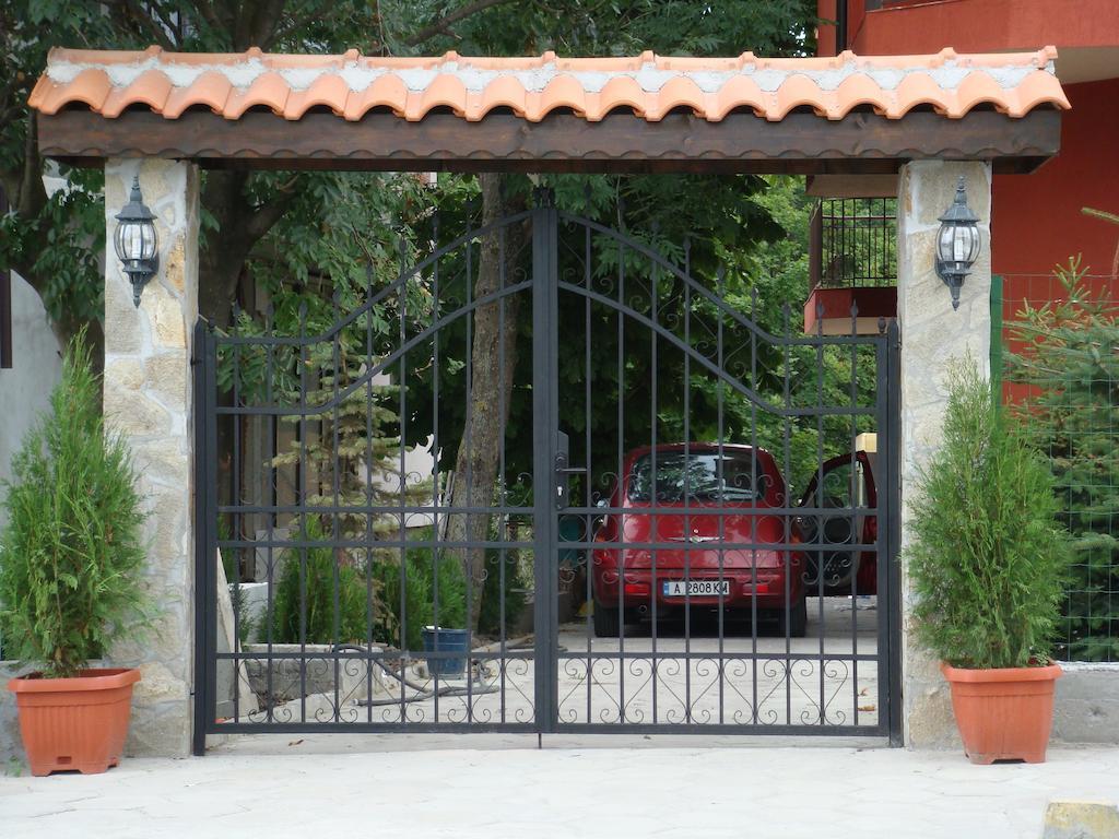 Terra Guest House Ravda Exterior foto